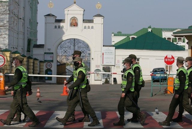 Ukrainian police launch new raid on Christian monastery – priests