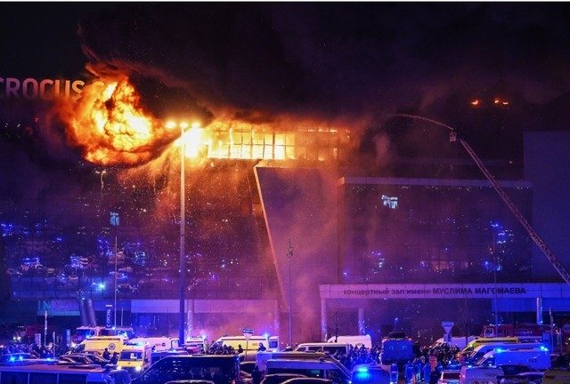 Large blaze rages at Russian concert hall hit by terrorist attack (VIDEOS)